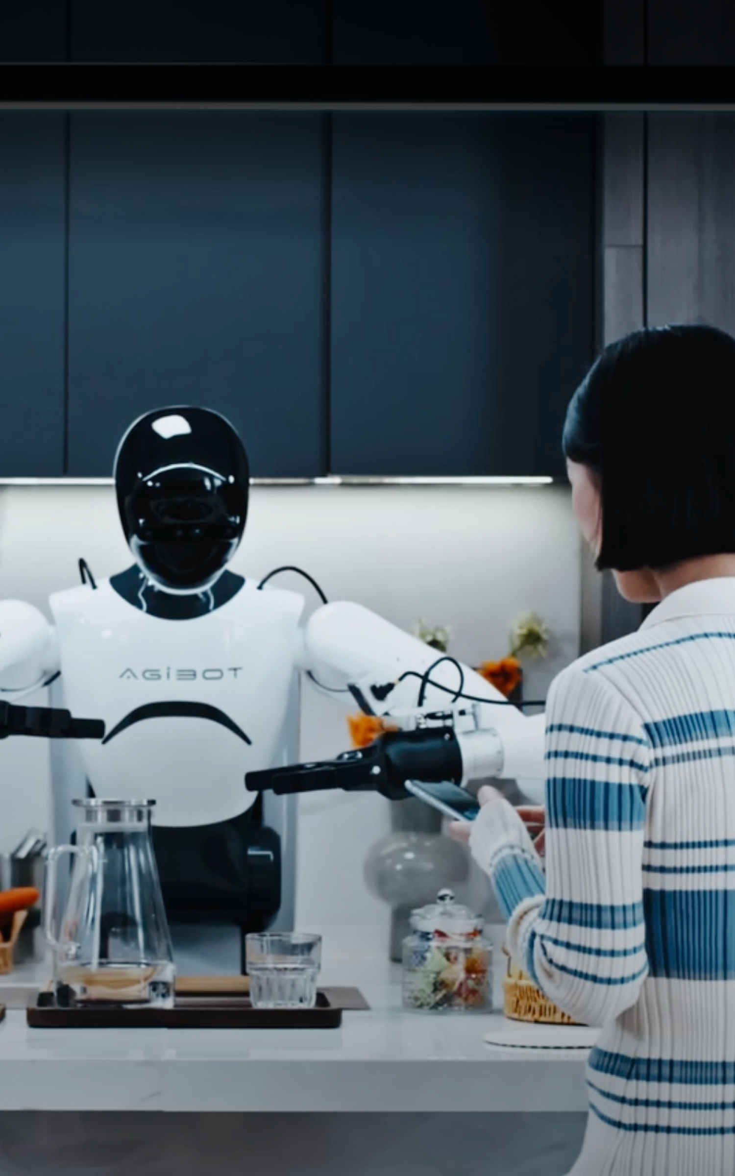 行业首款！3522vip浦京集团发布具身智能一站式开发平台Genie Studio